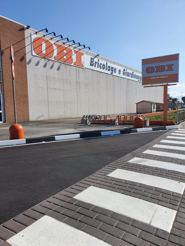 Viabilità ingresso Obi Sambuceto