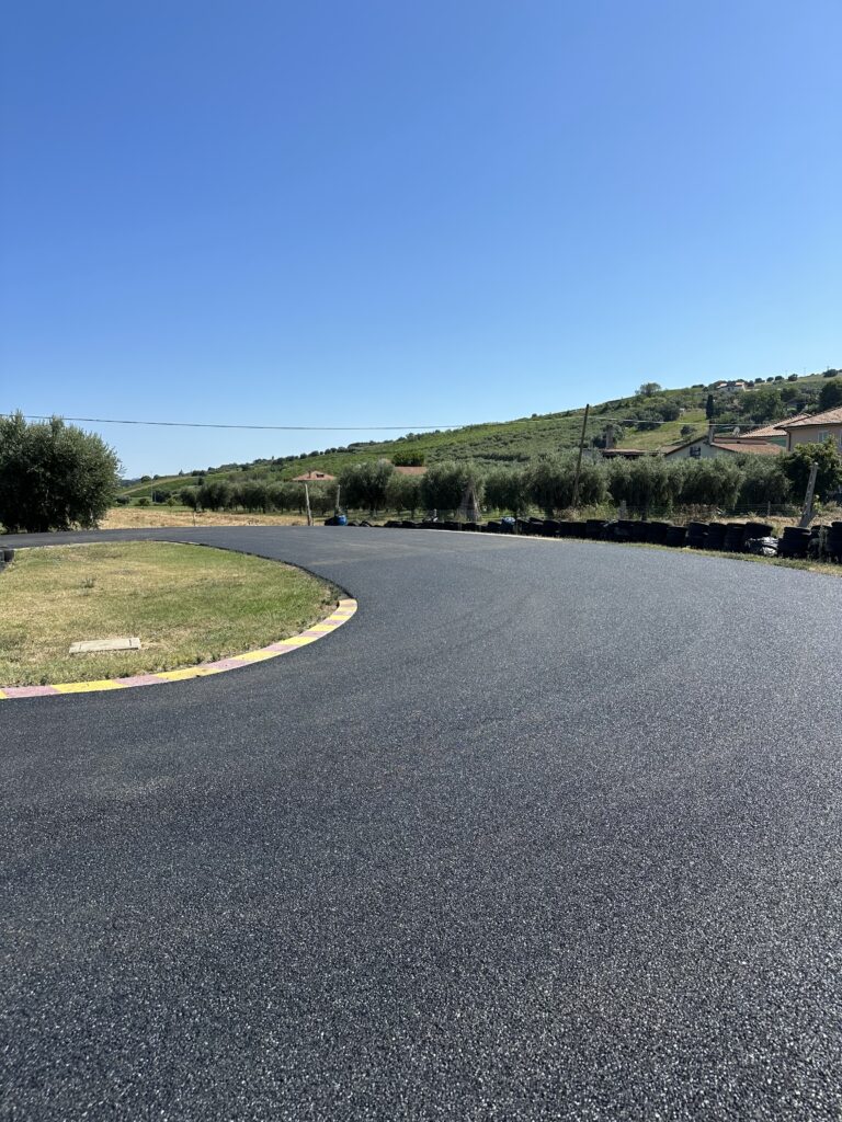 Asfalto circuito curva